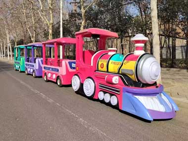 mall trackless train